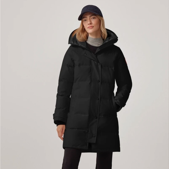 Canada Goose Shelburne Parka - Picture 2 of 7